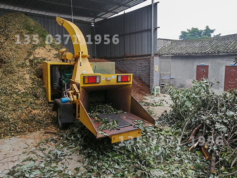 锦州市移动式树枝粉碎机